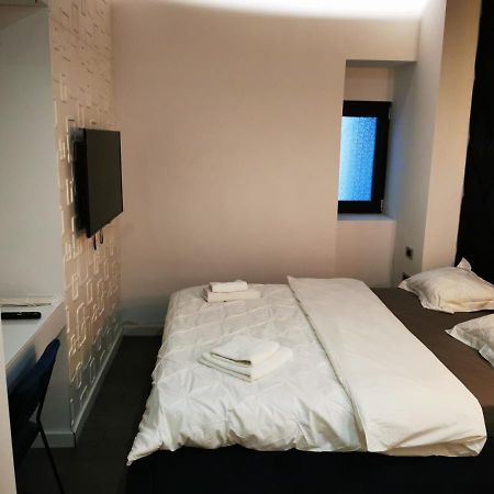 זאגרב Apartment And Rooms Marinac מראה חיצוני תמונה